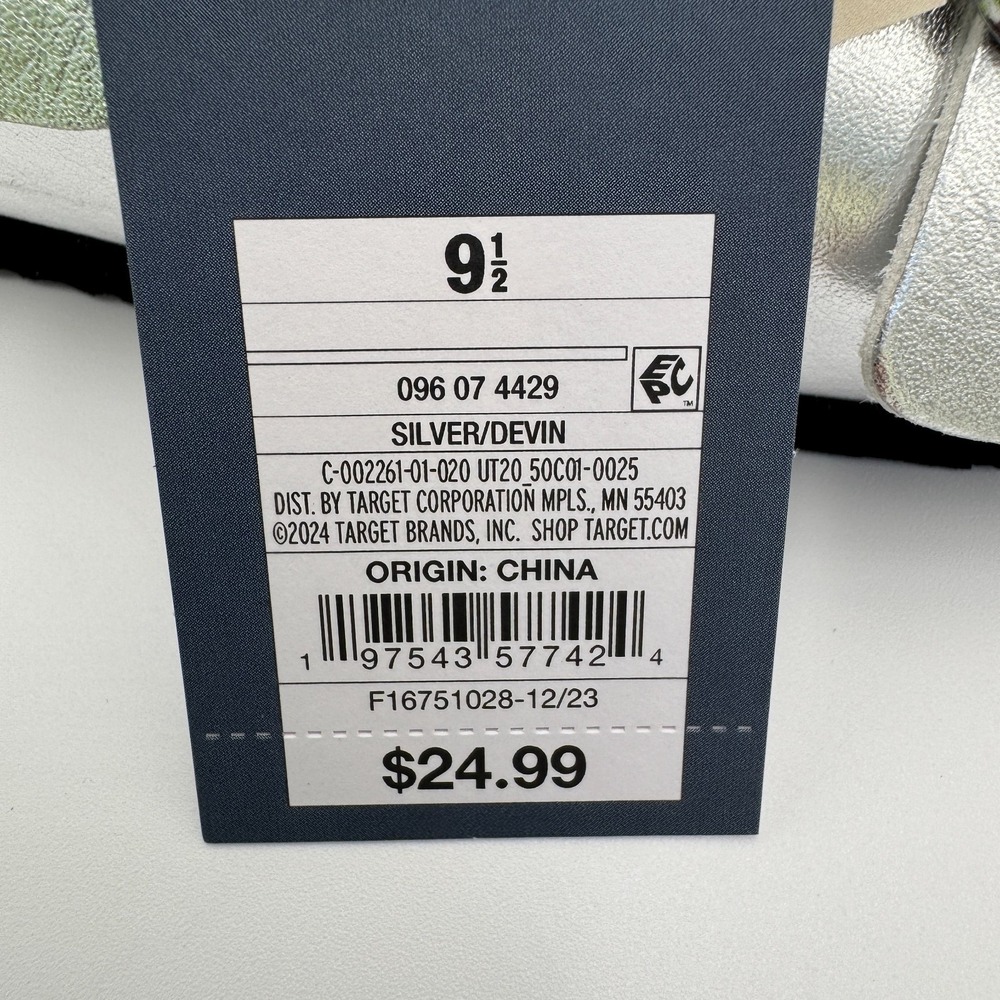 Universal Thread Devin Two-Band Footbed Sandal Silver Size 9.5 NWT‎ - Picture 9 of 9